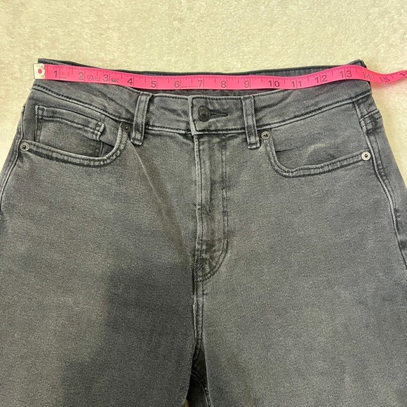 American Eagle Charcoal Straight Leg Mom Jeans - Size 6 (28") - Picture 3 of 12
